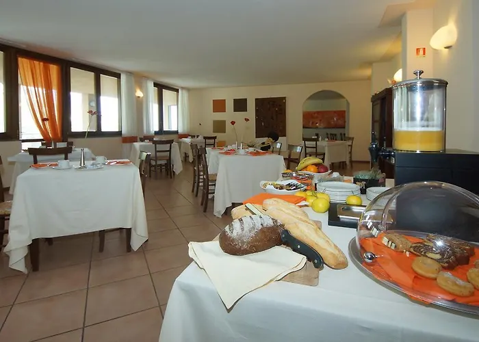 Garni Al Poggio 3*