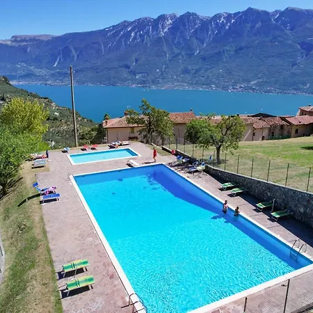 Garni Al Poggio 3* טיניאלה