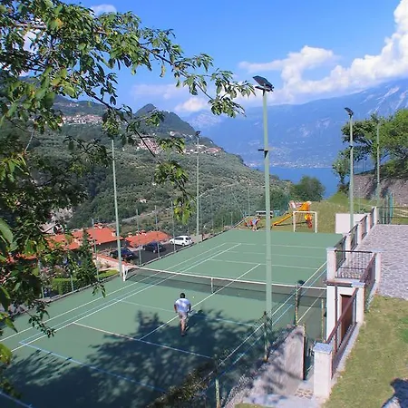 מלון Garni Al Poggio טיניאלה