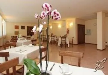 Garni Al Poggio 3*
