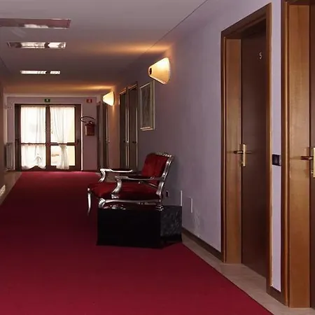 Garni Al Poggio Hotel 3*